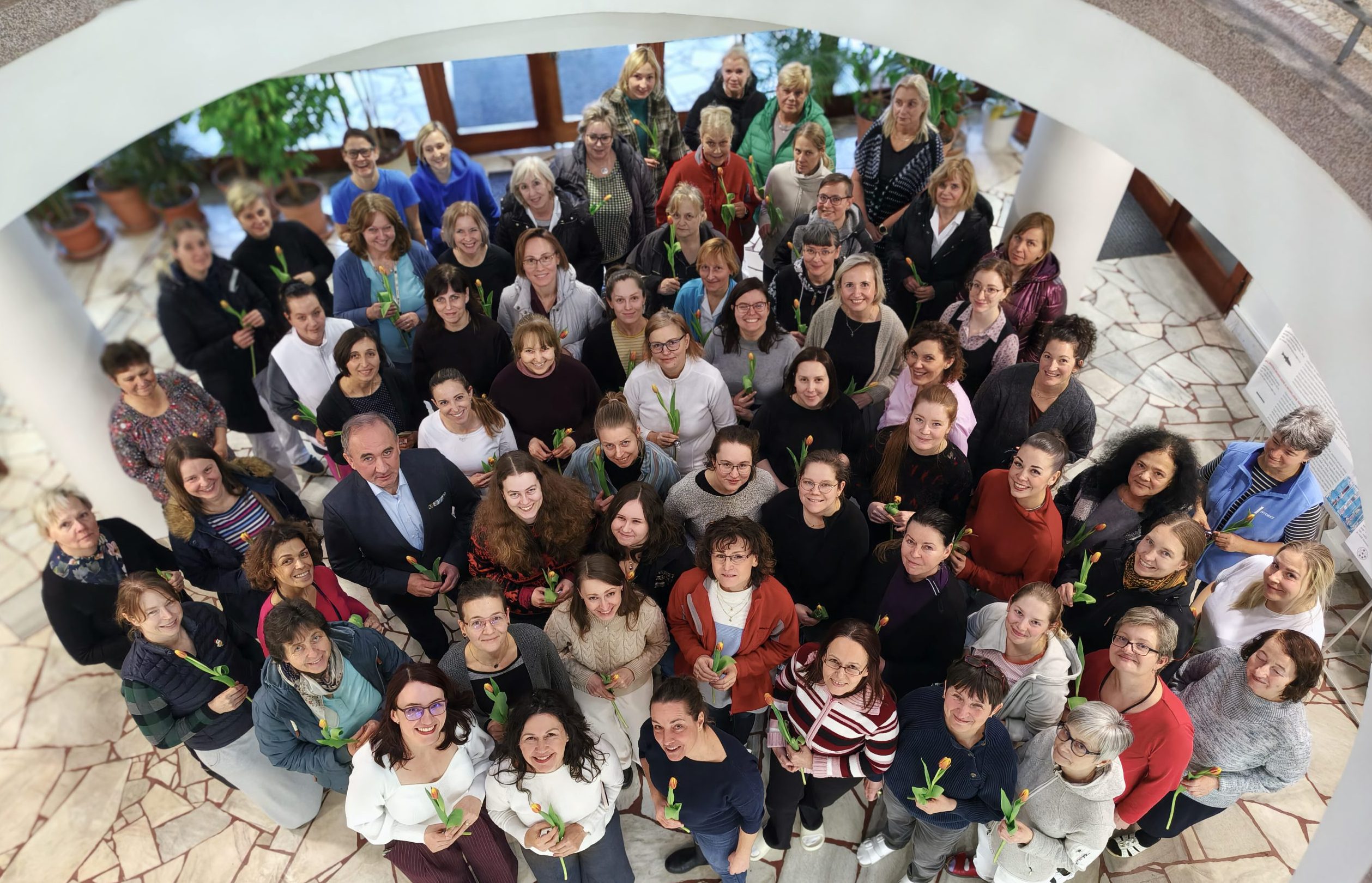 Spolecna Scaled E1770811471373